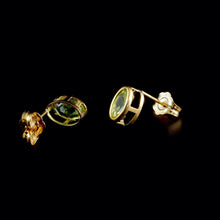 Load image into Gallery viewer, 9ct Yellow Gold Oval Peridot Stud Earrings (6x4mm)