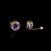 Load image into Gallery viewer, 9ct Yellow Gold Round Amethyst Stud Earrings (7mm)