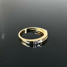 Load image into Gallery viewer, 9ct Yellow Gold 0.25ct Princess Cut Eternity Diamond Ring (Size P)