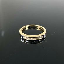 Load image into Gallery viewer, 9ct Yellow Gold 0.25ct Princess Cut Eternity Diamond Ring (Size P)