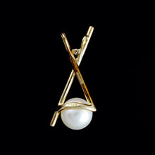 Load image into Gallery viewer, 9ct Yellow Gold Pearl & Diamond Pendant (0.02ct)
