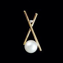 Load image into Gallery viewer, 9ct Yellow Gold Pearl & Diamond Pendant (0.02ct)