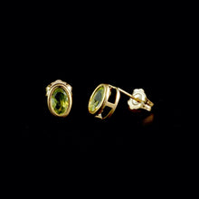 Load image into Gallery viewer, 9ct Yellow Gold Oval Peridot Stud Earrings (6x4mm)