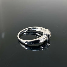 Load image into Gallery viewer, 9ct White Gold 0.25ct Princess Cut Solitaire Diamond Ring (Size Q)