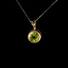 Load image into Gallery viewer, 9ct Yellow Gold Round Peridot Pendant (6mm) - Optional Chain