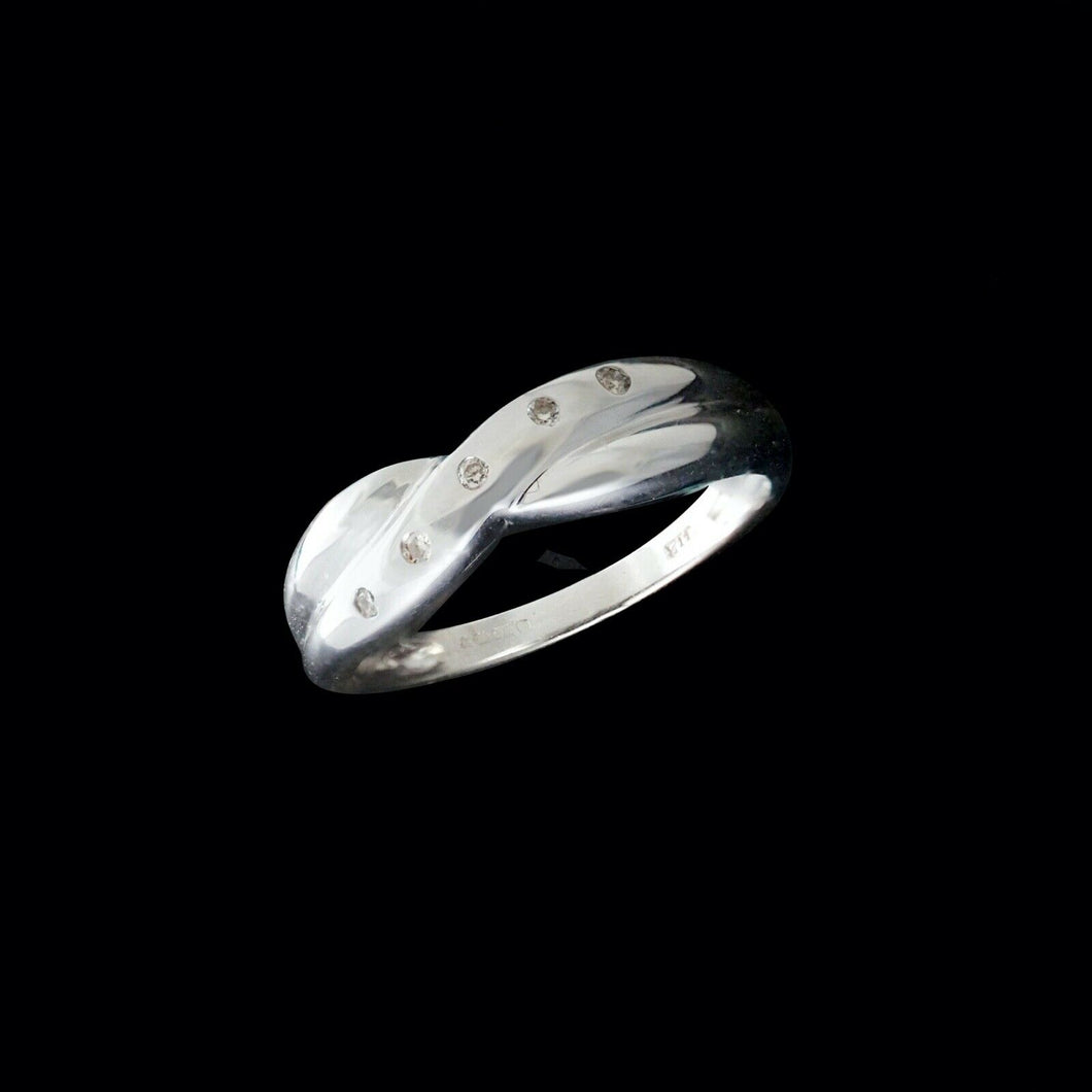 9ct White Gold 0.05ct Diamond Ring (Size Q)
