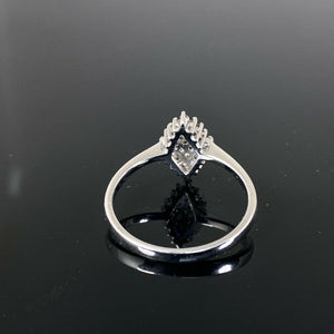 9ct White Gold 0.25ct Marquise-Shaped Cluster Diamond Ring (Size P)