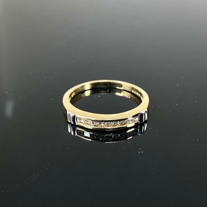 9ct Yellow Gold 0.25ct Princess Cut Eternity Diamond Ring (Size P)