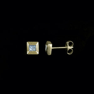9ct Yellow Gold Invisibly Set Princess Cut Stud Earrings (0.20ct)