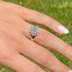 9ct Yellow Gold 1.00ct Cluster Diamond Ring (Size N)
