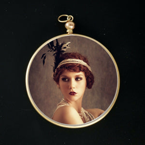 9ct Yellow Gold Classic 38mm Round Acrylic Picture Locket