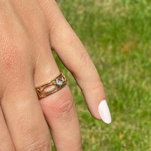 Load image into Gallery viewer, 9ct Yellow Gold 0.11ct Diamond Ring (Size L1/2)
