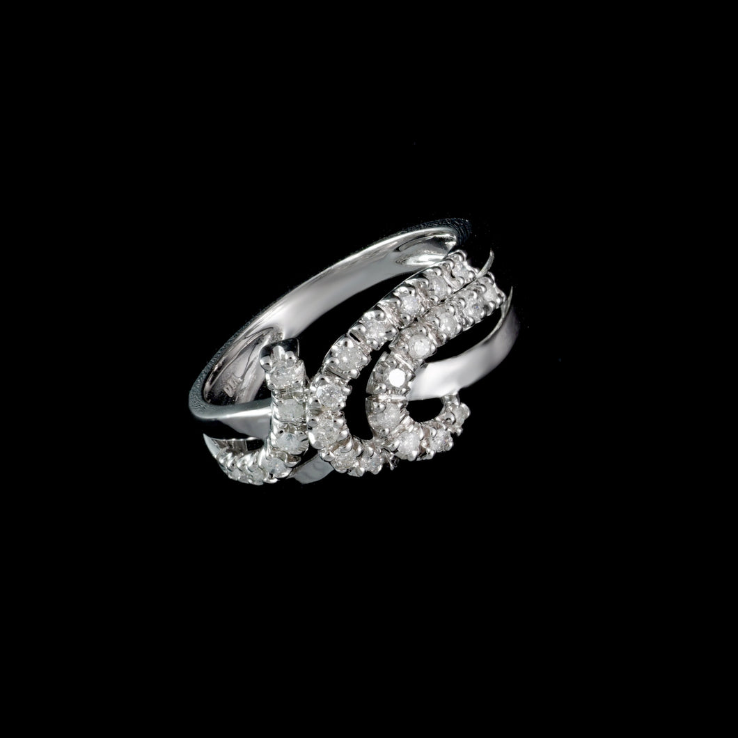 9ct White Gold 0.25ct Unique Diamond Twist Ring (Size M)