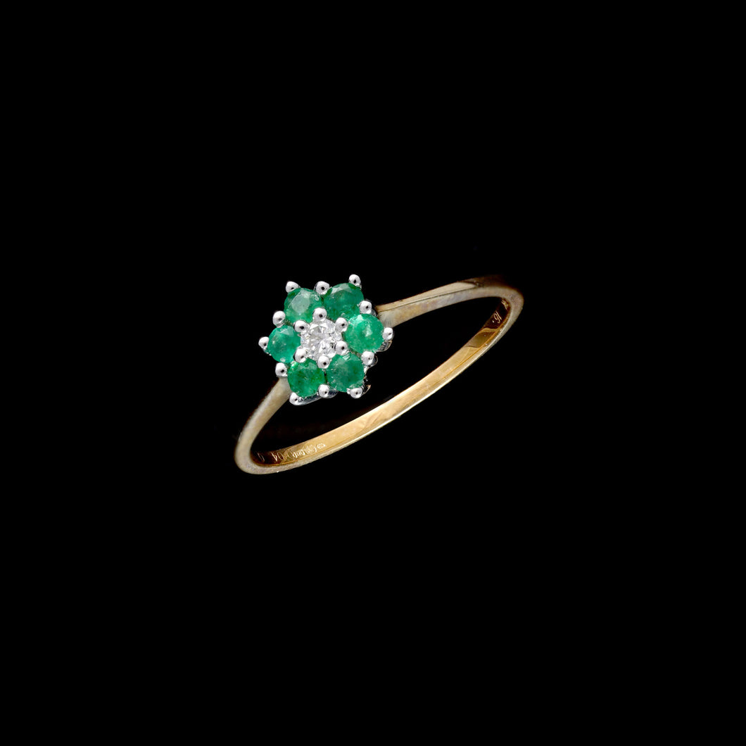 9ct Yellow Gold 0.04ct Diamond & Emerald Cluster Ring (Size N)