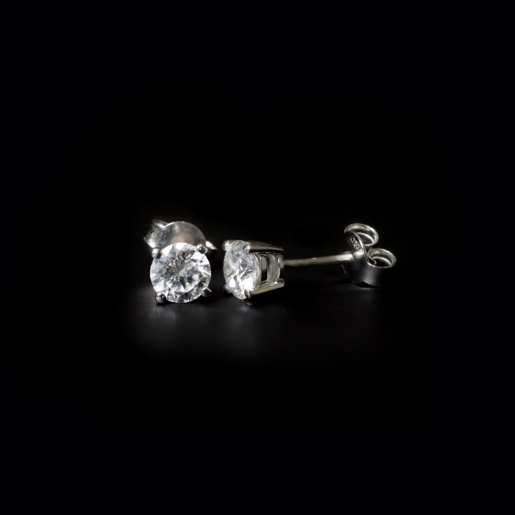 18ct White Gold Solitaire Diamond Stud Earrings (1.25ct)